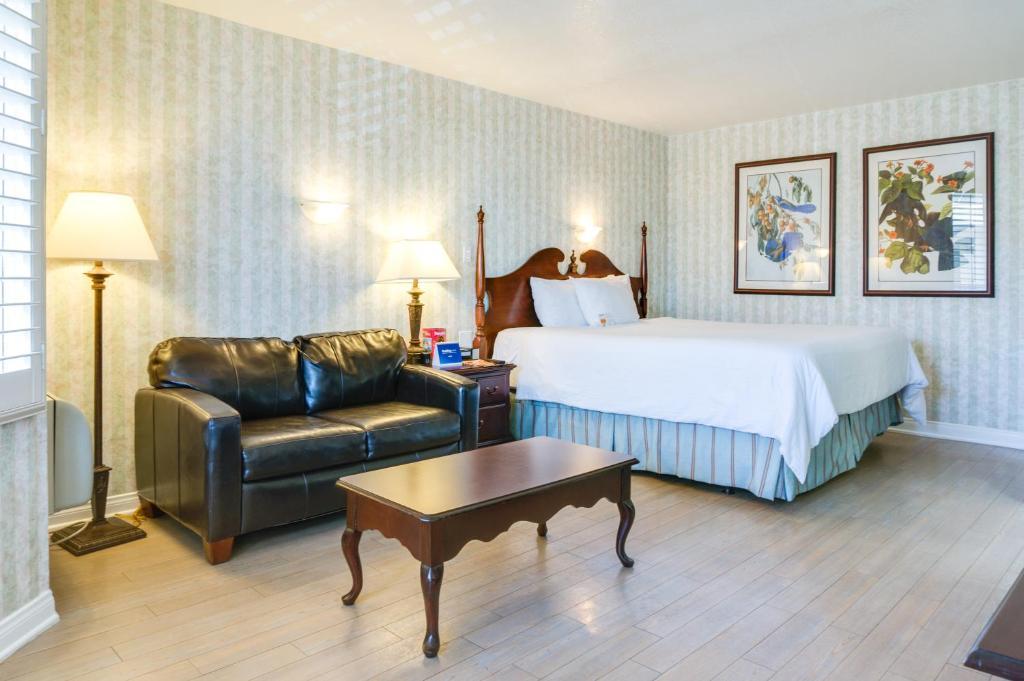 Carousel Inn And Suites Anaheim Esterno foto