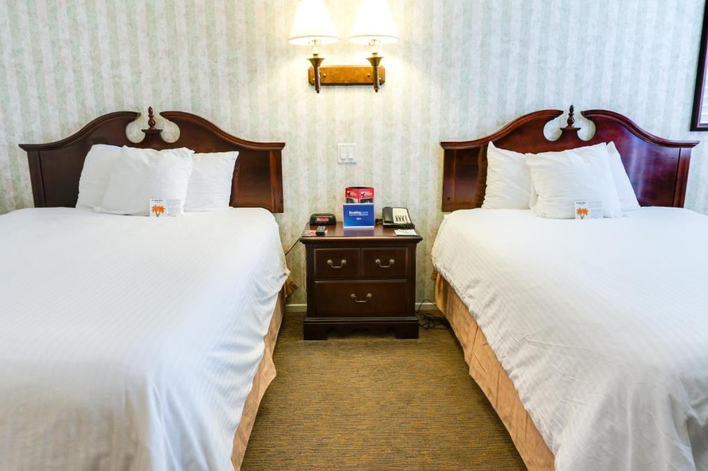 Carousel Inn And Suites Anaheim Esterno foto